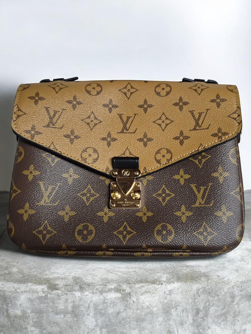 Louis Vuitton Reverse Monogram Pochette Metis